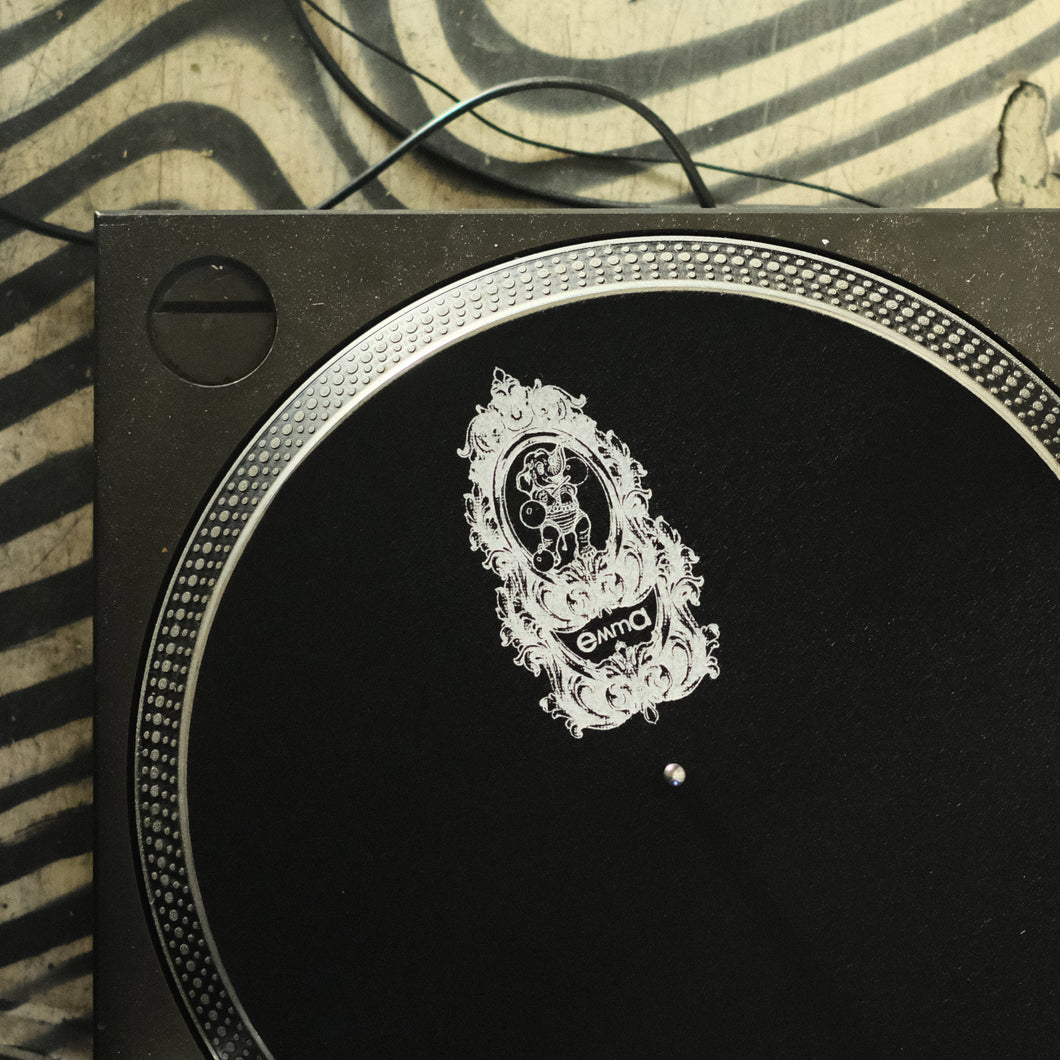 eʍma slipmat